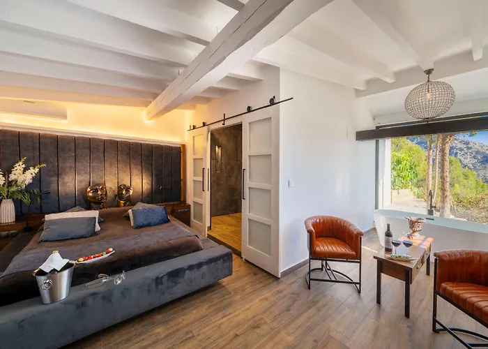 El Tossal - Adults Only